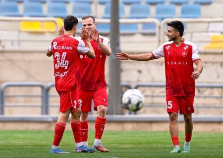 درخشش بازیکن مغضوب تارتار در بازی تدارکاتی پرسپولیس