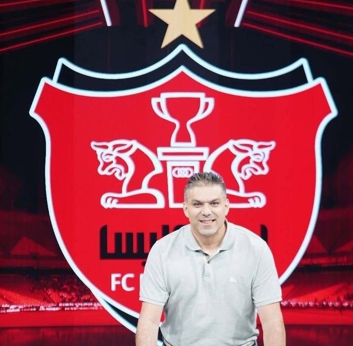 افشاگری امیرحسین اصلانیان علیه سرمربی سابق پرسپولیس؛ اتهام دلالی در برنامه زنده تلویزیونی