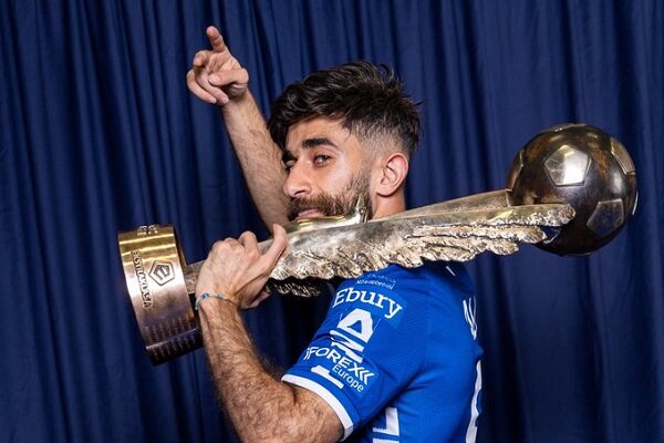 مدیر ورزشی لخ پوزنان از احتمال تمدید قرارداد قلیزاده خبر داد