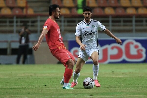 صعود فولاد به جایگاه پرسپولیس در جدول رده‌بندی